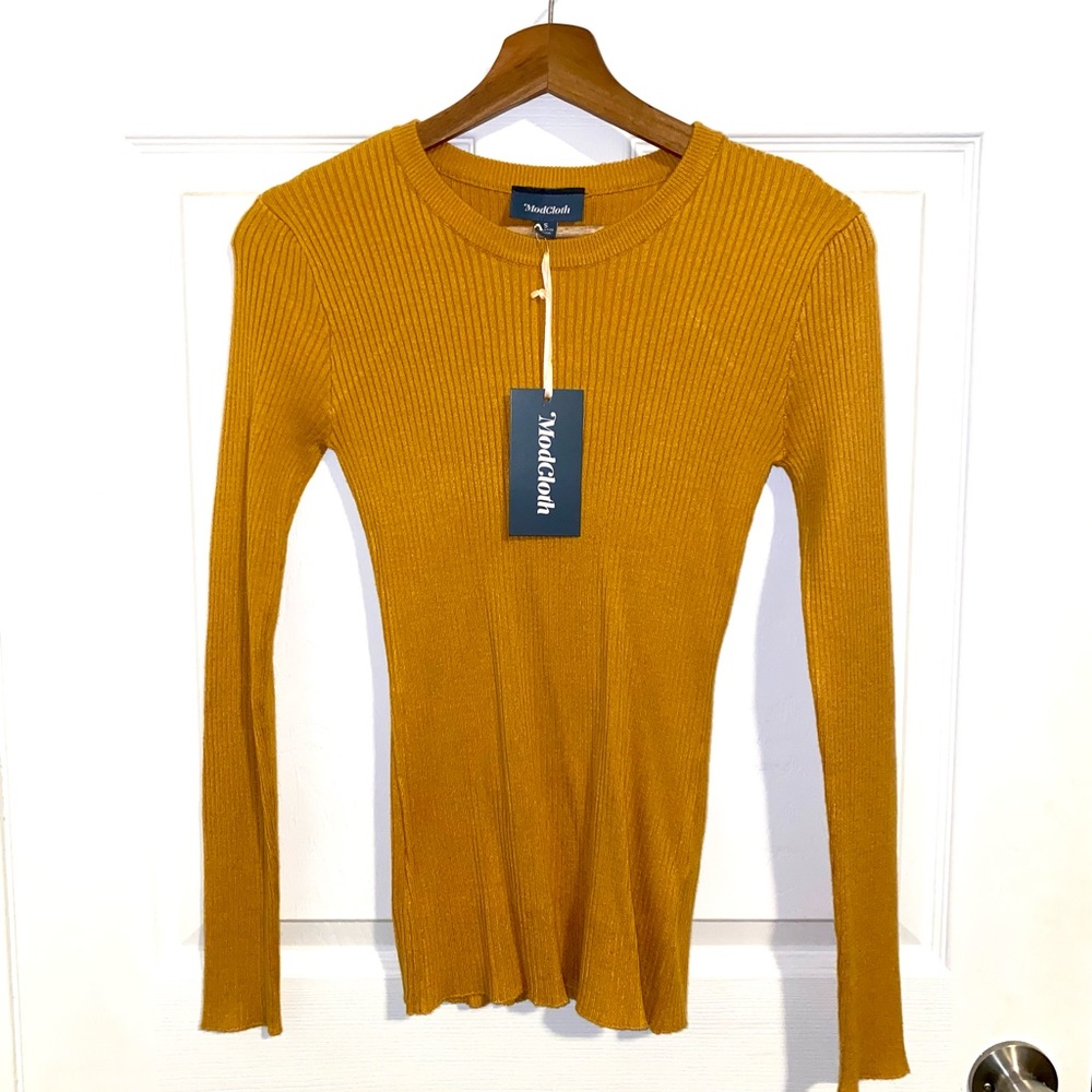 ModCloth form fitting sweater, size s